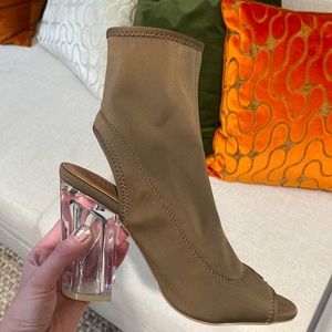 Charolette Russe heels, size 9, never worn